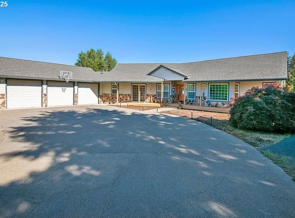 508 E JONES ST, Yacolt, WA 98675