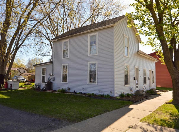 208 W Oak Street, Boscobel, WI 53805