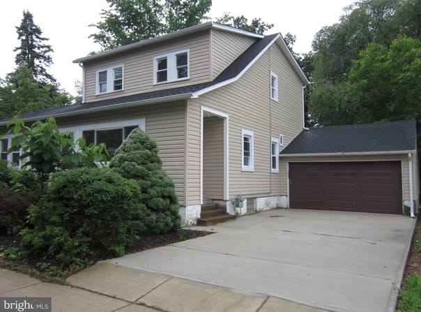 108 S BURNT MILL ROAD, VOORHEES, NJ 08043