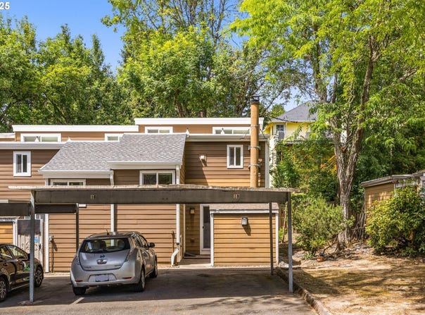 1618 VILLAGE PARK PL, West Linn, OR 97068