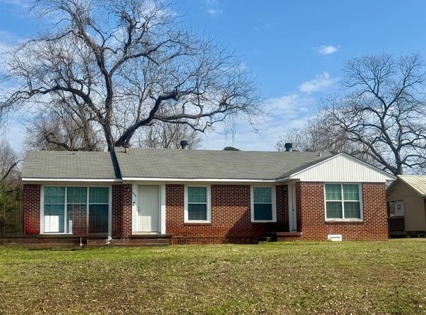 326 Hill Avenue, Pittsburg, TX 75686
