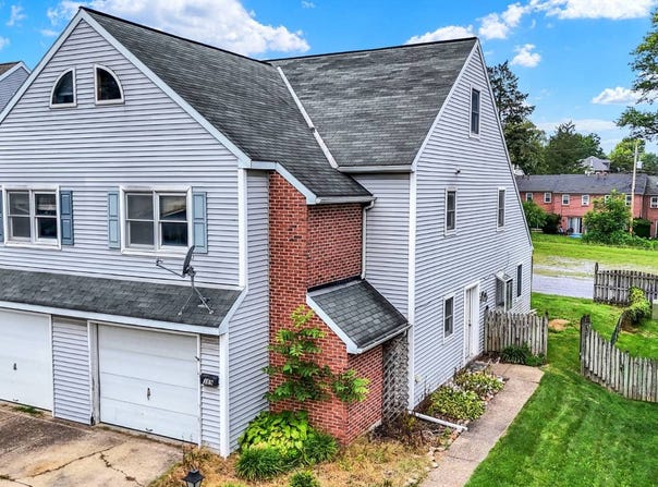 389 E. Jackson St, New Holland, PA, PA 17557