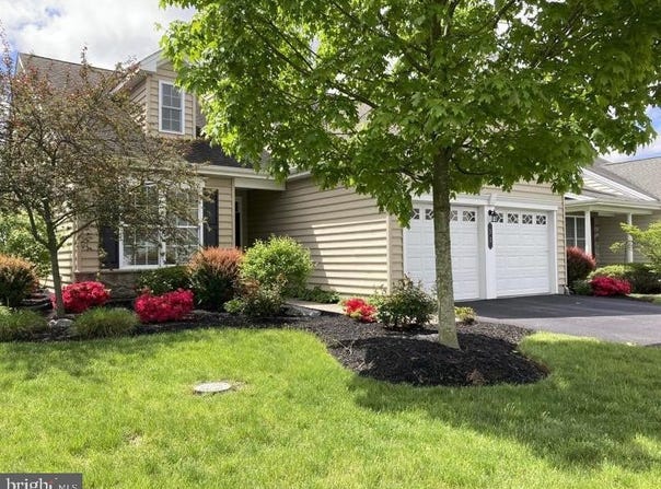 53 PRESIDENTS DRIVE, MECHANICSBURG, PA 17050