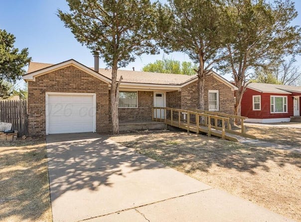1811 S AUSTIN Street, Amarillo, TX 79109-1801