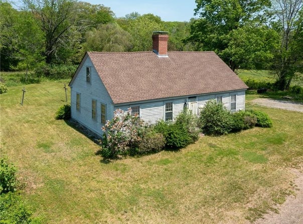 383 Putnam Pike, Glocester, RI 02829