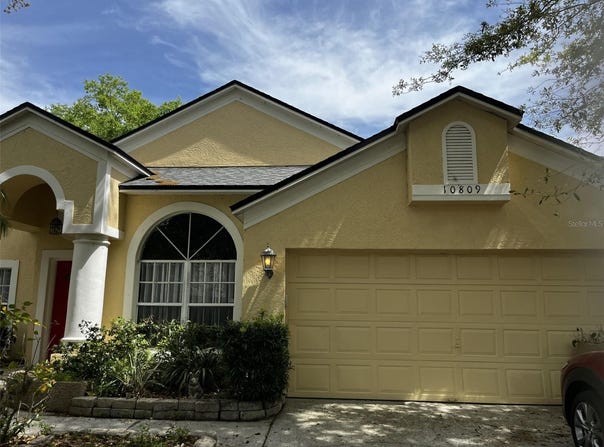 10809 OAK GLEN CIRCLE, ORLANDO, FL 32817
