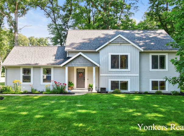 4005 Bullseye Lane, Dorr, MI 49323