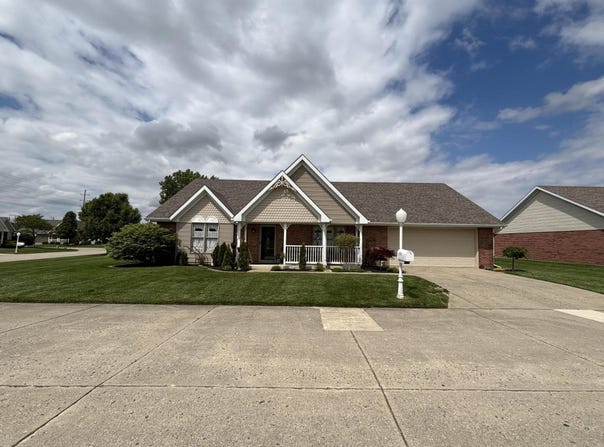 1524 New Castle Lane, Springfield, OH 45503