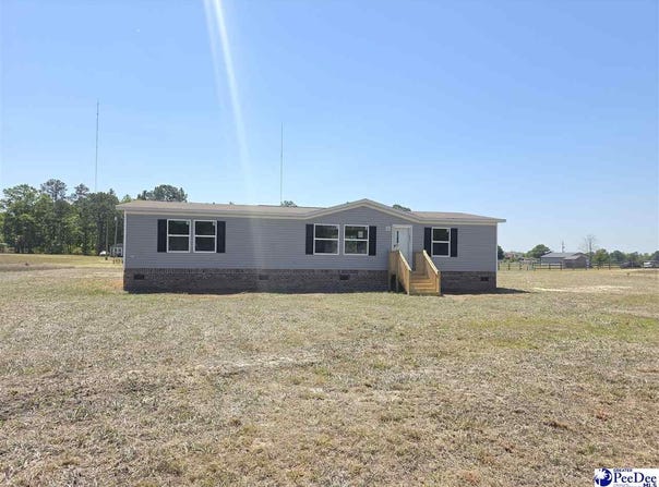 2005 Trent Drive, dillon, SC 29536