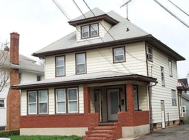 160 Garfield Avenue, Mineola, NY 11501