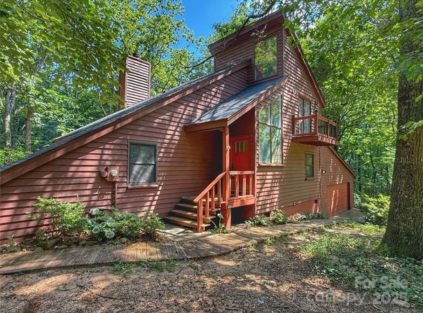 5685 Pine Ridge Drive, Connelly Springs, NC 28612