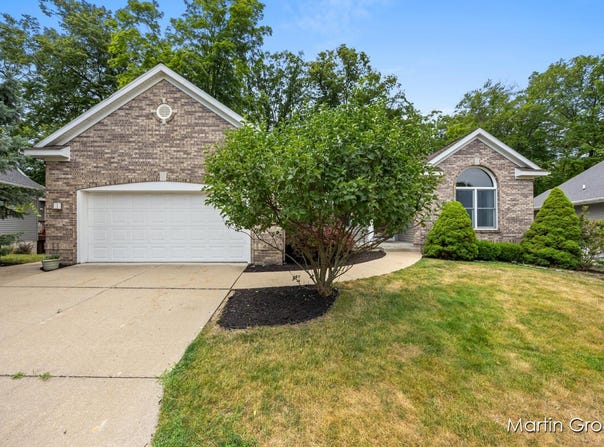 3819 Ravinewood Circle SE, Grand Rapids, MI 49508