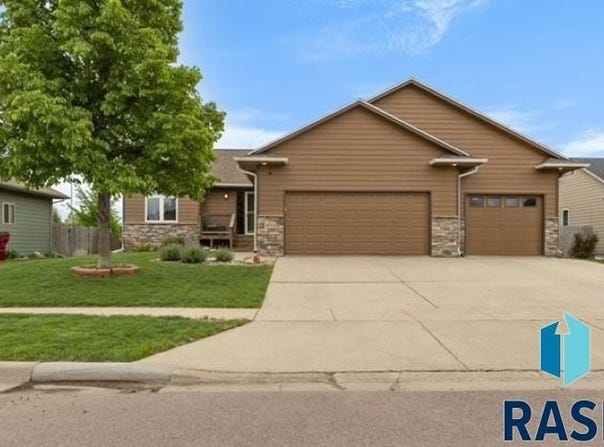 4001 W 84th St, Sioux Falls, SD 57108