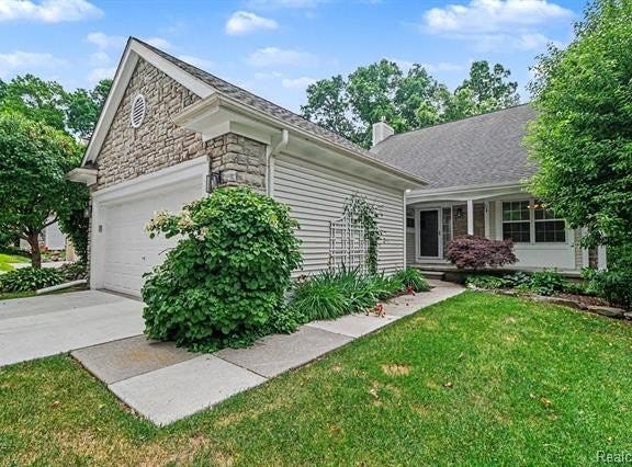 6573 Summit Ridge, Independence Twp, MI 48346