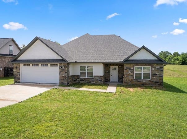 2909 Blue Heron Circle, Mount Pleasant, TX 75455