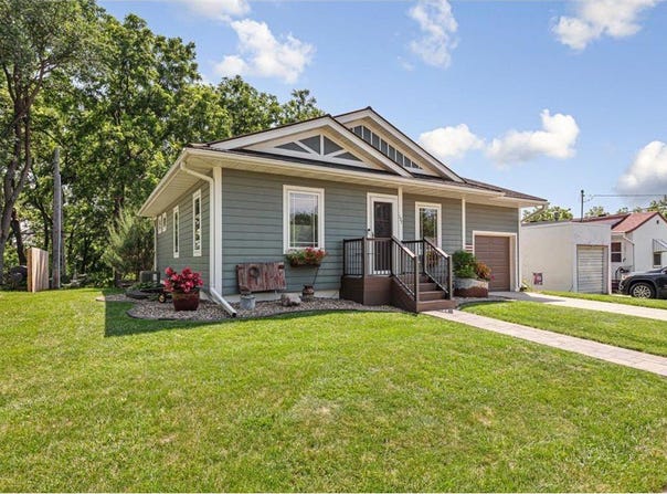 137 Franklin Avenue, Owatonna, MN 55060