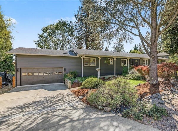 215 Stagecoach Drive, Jacksonville, OR 97530