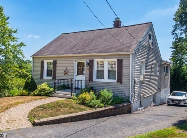 40 Prospect Rd, Wayne Twp., NJ 07470-3942