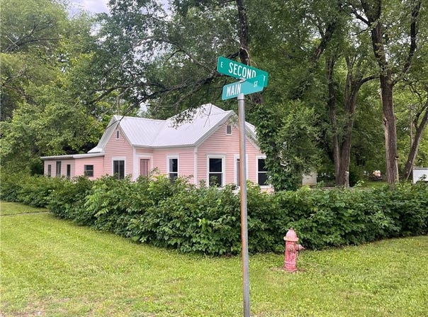 215 E 2nd Street, Prescott, KS 66767