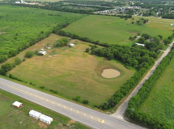 181 N Main ST, Paige, TX 78659