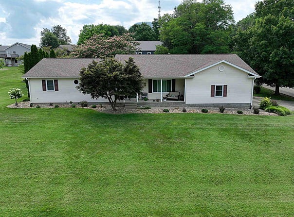 1001 SW 1st Street, Washington, IN 47501