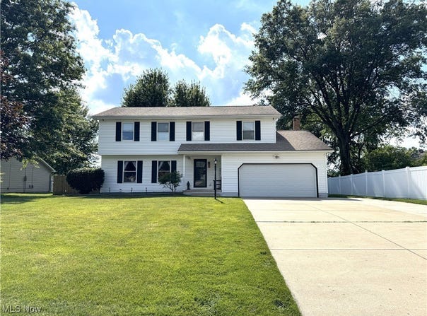 607 Wyndclift Circle, Austintown, OH 44515