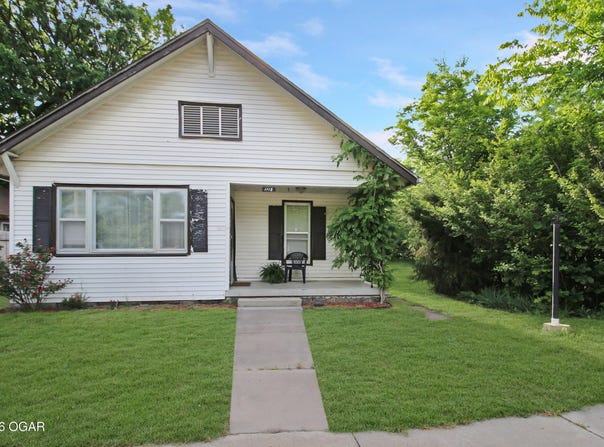 1115 N 26th Street, Parsons, KS 67357
