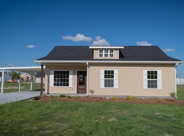 36 Walton Way, Hazlehurst, GA 31539
