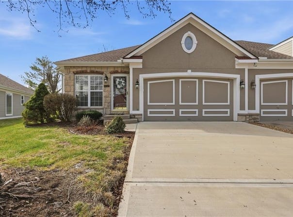 3717 S Bolger Court, Independence, MO 64055