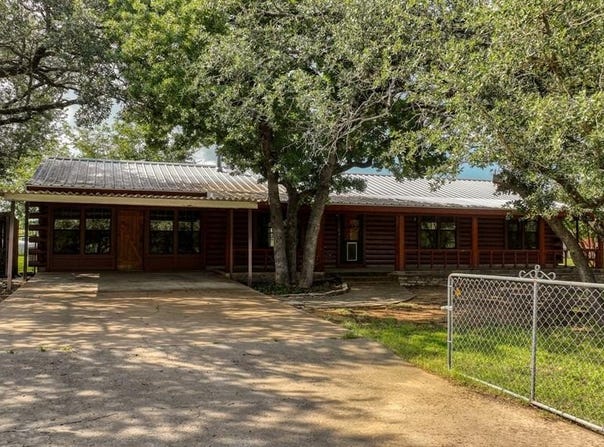 4206 Ruby Drive, Granbury, TX 76048