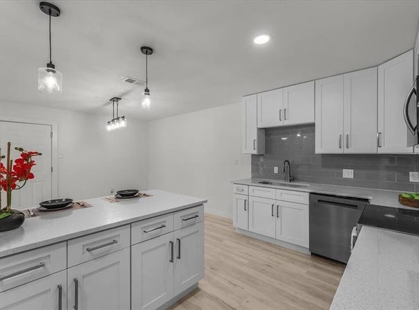 7302 Vista Cliff Drive, Fort Worth, TX 76179