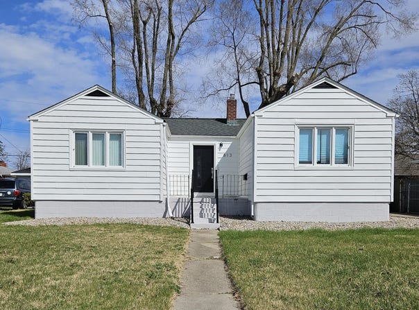 813 N Broad Street, Griffith, IN 46319