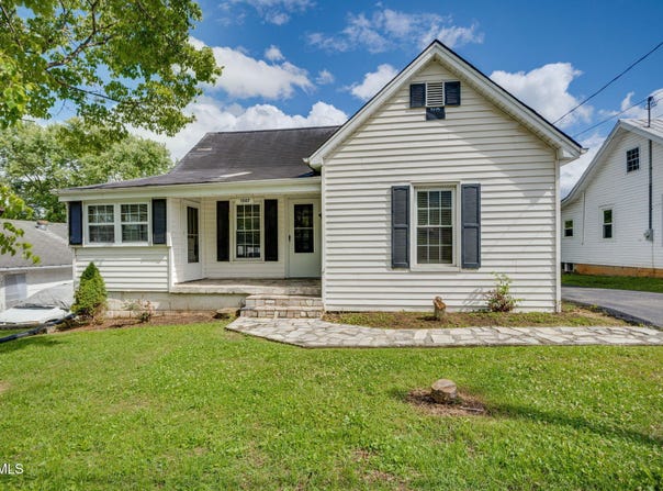 1507 Massachusetts Avenue, Bristol, VA 24201