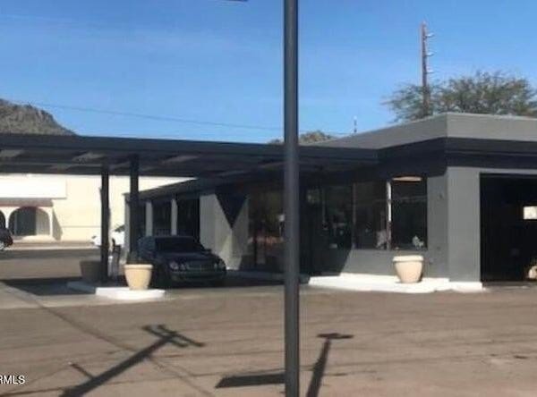 9325 N CENTRAL Avenue, Phoenix, AZ 85020