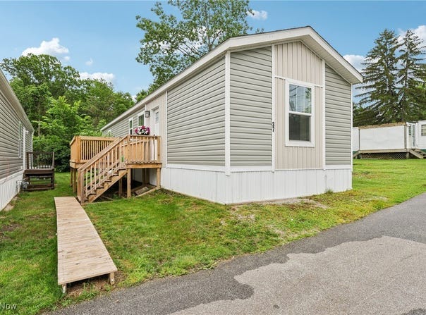 8323 Eagle Road unit: 37, Kirtland, OH 44060