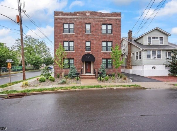 220 Passaic Ave, Belleville Twp., NJ 07109-1905