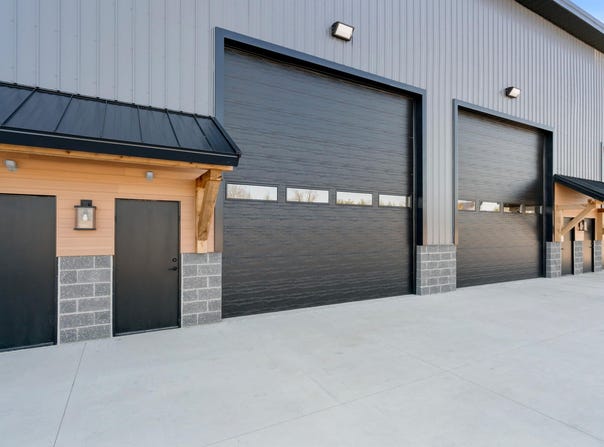 5384 Commerce Boulevard, Indian River, MI 49749