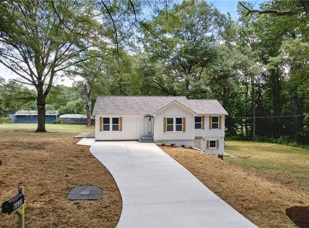 6630 Lucile Avenue, Lithia Springs, GA 30122