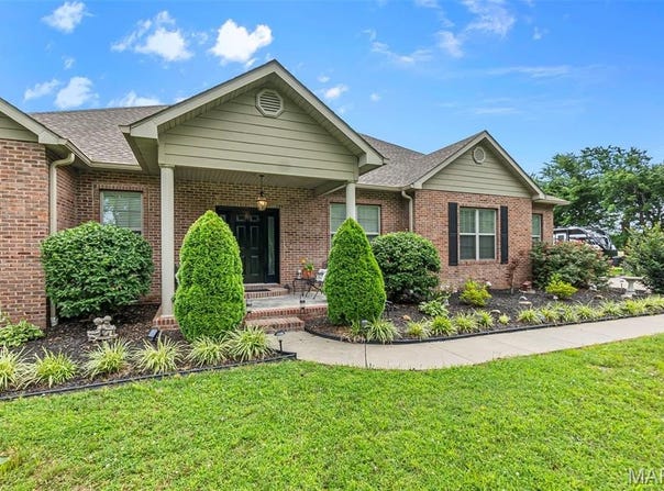 243 N Ridge Road, Sikeston, MO 63801