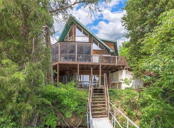 346 NW 182nd Road, Clinton, MO 64735