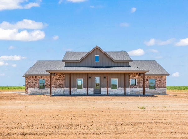 10611 N F M 1729, Idalou, TX 79329