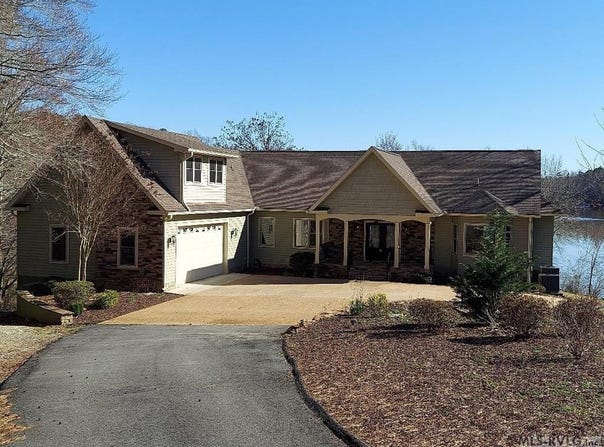 133 Becky Court, Bracey, VA 23919