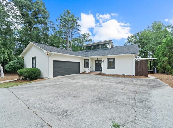 211 Lakecrest Drive, Milledgeville, GA 31061