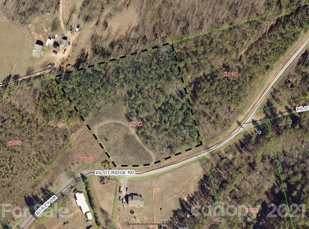 135 Pilot Ridge Road unit: 6, Nebo, NC 28761