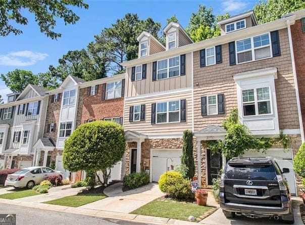 3068 LAUREN PARC, Decatur, GA 30032