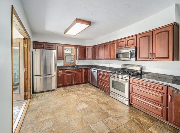 1732 N 10th Street, Nebraska City, NE 68410