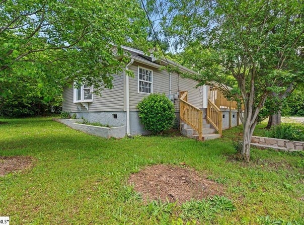 215 Rebecca Street, Greenville, SC 29607