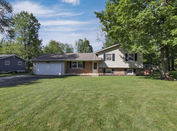 255 Riva Ridge Road SW, Pataskala, OH 43062