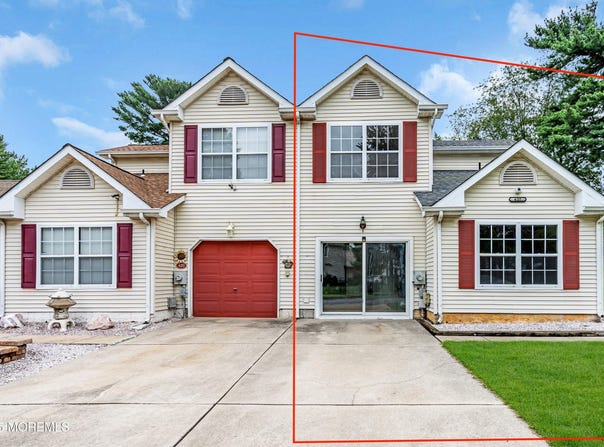 427 Amesbury Place, Glassboro Boro, NJ 08028