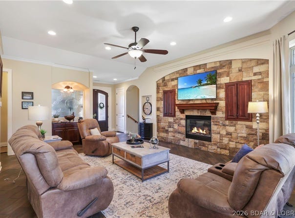 505 Osage River Bridge Road, Lake Ozark, MO 65049